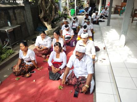 Sembahyang Bersama Purnama dan Piung Untuk Perbekel Terpilih PAW Bungkulan